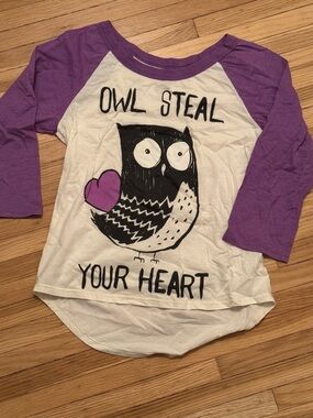 Purple & White womens' Owl Graphic Raglan Top